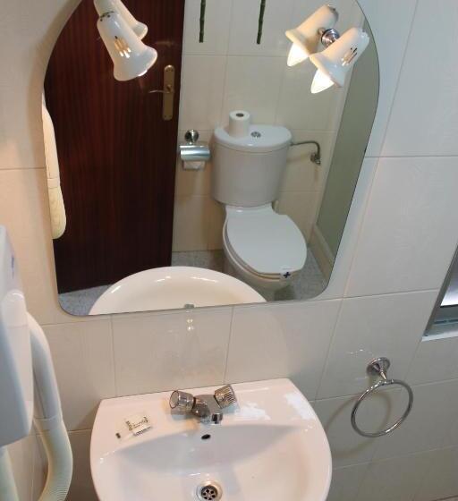 이코노미 룸, Hostal Amantes De Teruel