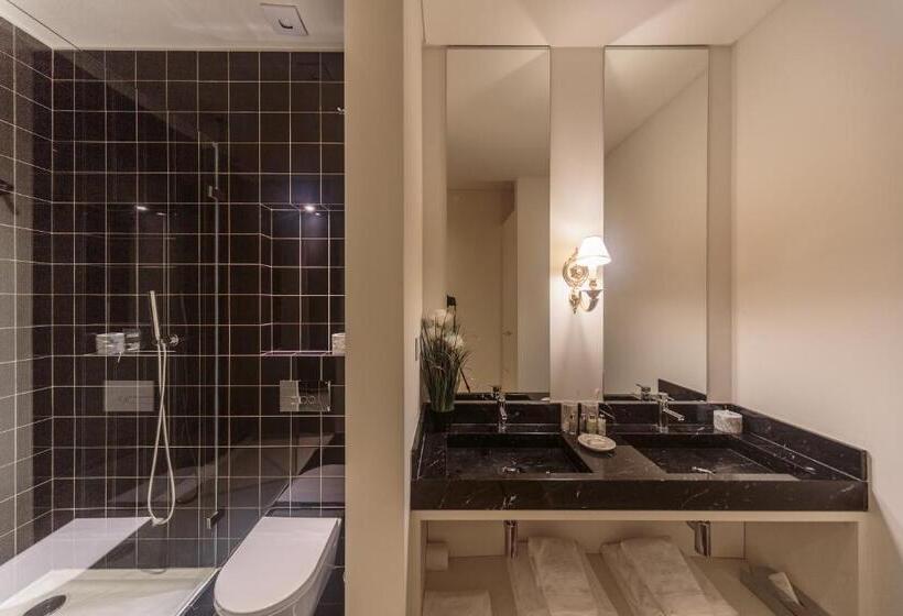 带城市景观的标准间, Dear Lisbon  Palace Chiado Suites