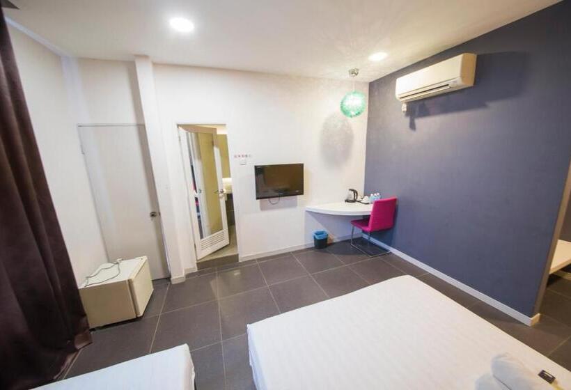 Deluxe Triple Room, B&s Boutique