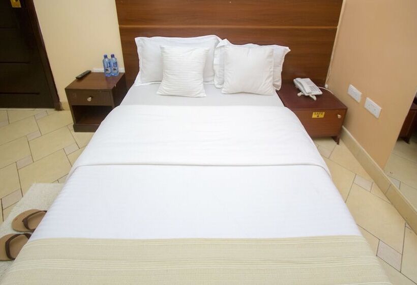 Standard Room, Capital Heights