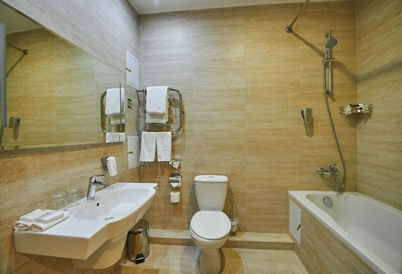 디럭스 룸, Ramada By Wyndham Rostov On Don Hotel And Spa