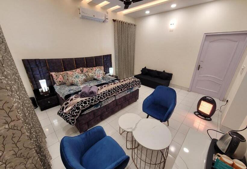 四人豪华间, Regalia Home Sapphire Stay