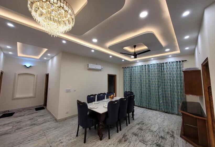 带大床的标准间, Regalia Home Sapphire Stay