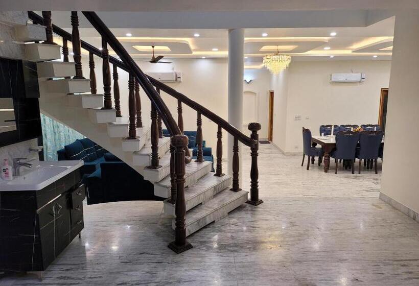 带大床的标准间, Regalia Home Sapphire Stay