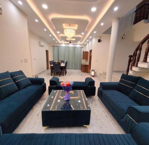 带大床的标准间, Regalia Home Sapphire Stay