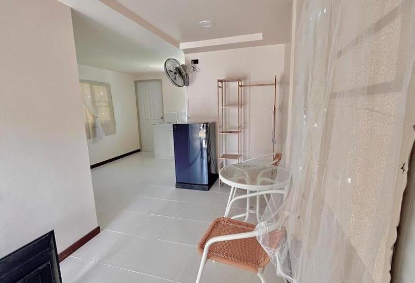 Номер Стандарт, Aiem Wilai Guesthouse