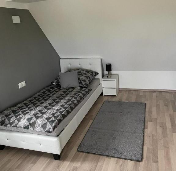 스탠다드 룸 공동 욕실, Pension An Der Koppel In 06796 Brehna