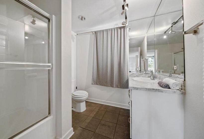 带2个卧室的公寓, Heart Of Santa Monica , Orange Pearl Condo