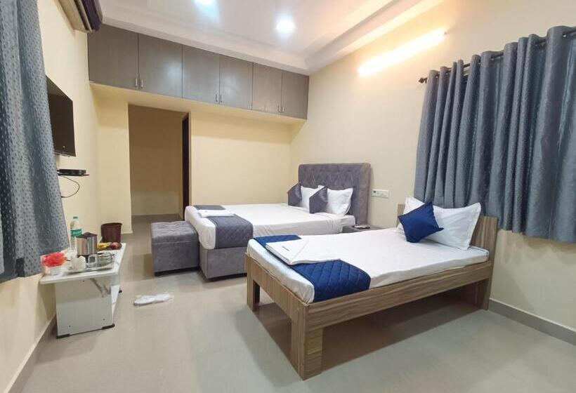 Трехместный Номер Deluxe, Kbs Home Ramapuram