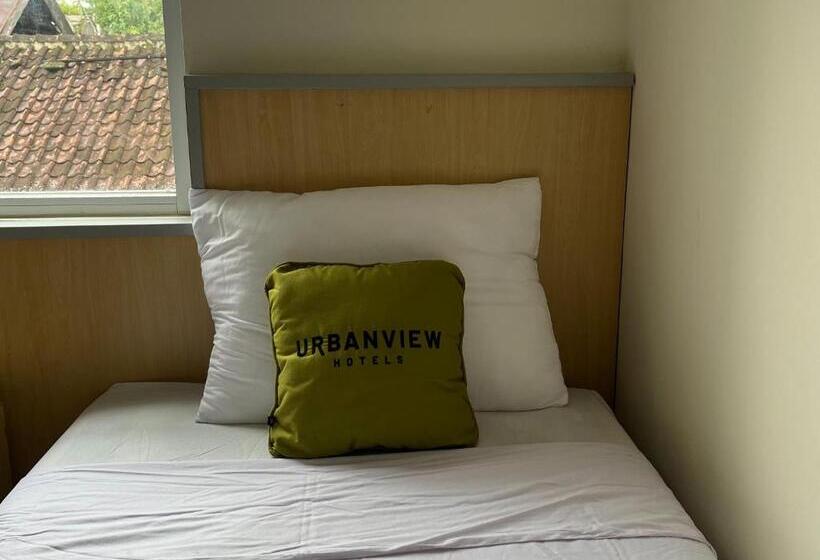 Семейный Номер, Urbanview Indria Inn Solo By Reddoorz