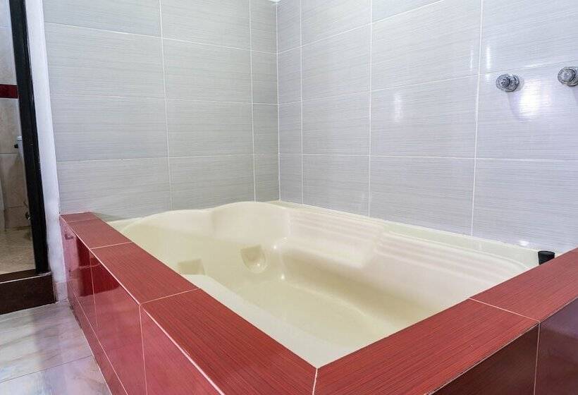 디럭스 룸, Casa Botero Medellín
