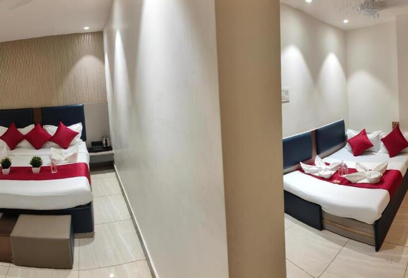 Семейный Номер, Kiara Shirdi Park Inn