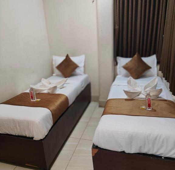 Семейный Номер Deluxe, Kiara Shirdi Park Inn