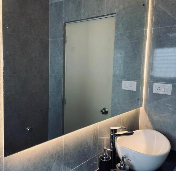 豪华房间, Sunset Homes Imphal