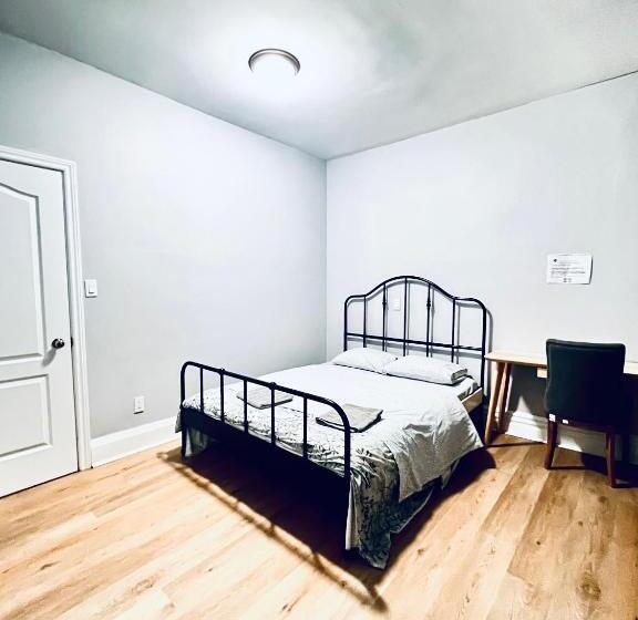 غرفة ديلوكس, O Canada Guest House