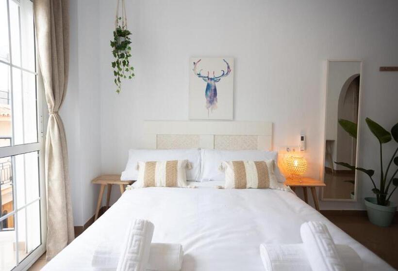 Номер Стандарт с Балконом, Naim Guest House Nerja