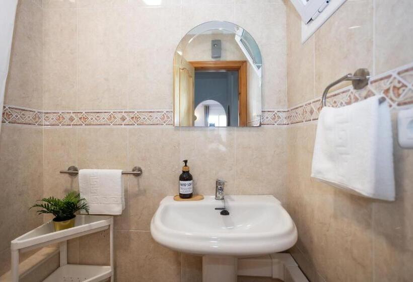 Студия Superior, Naim Guest House Nerja