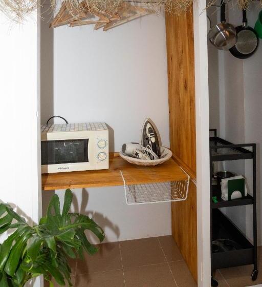 Студио Стандарт с Балконом, Naim Guest House Nerja