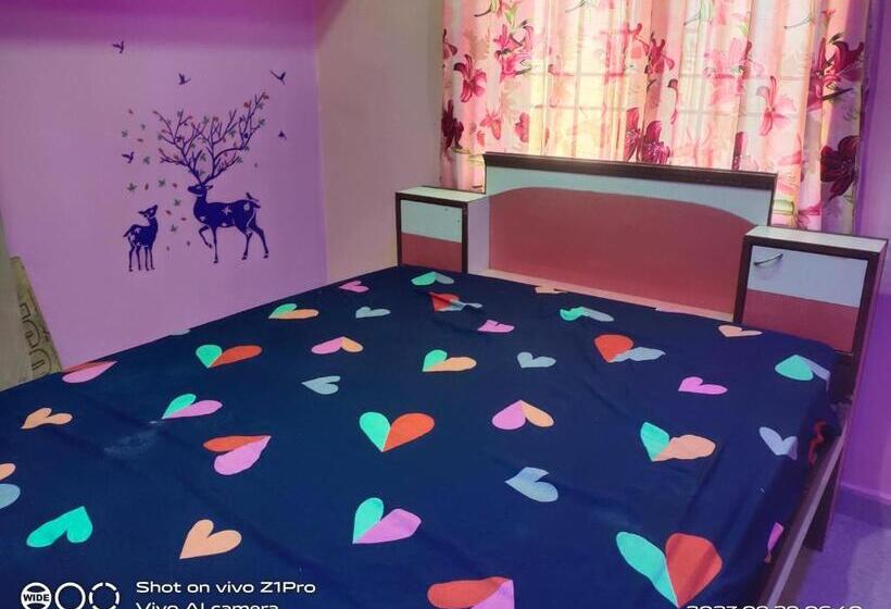 Семейный Номер, Uk Guest House