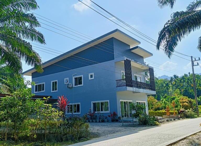 Семейный Номер Вид на Горы, Khao Sok Green Garden Resort