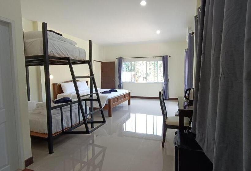 Номер Стандарт с Террасой, Khao Sok Green Garden Resort