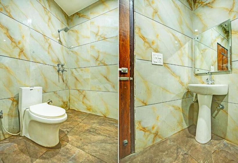 Трехместный Номер Классика, Town House Cafe And Hotel, Kurukshetra