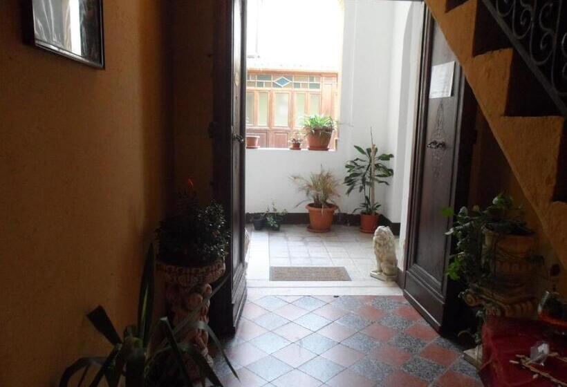 اتاق استاندارد سه تخته با سرویس بهداشتی مشترک, B&b Il Vecchio Messina