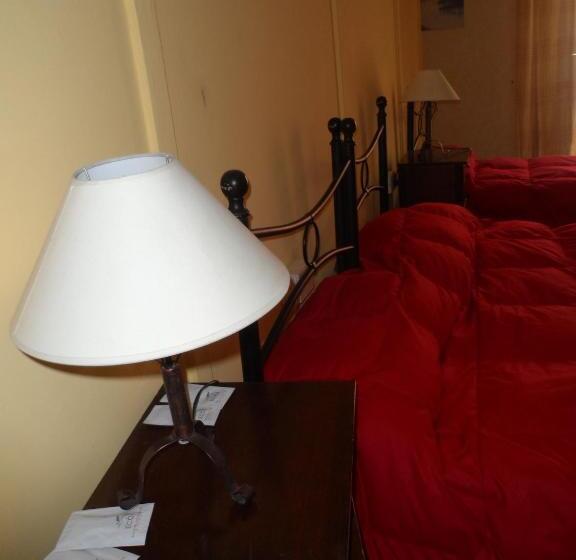 标准三人间共用浴室, B&b Il Vecchio Messina