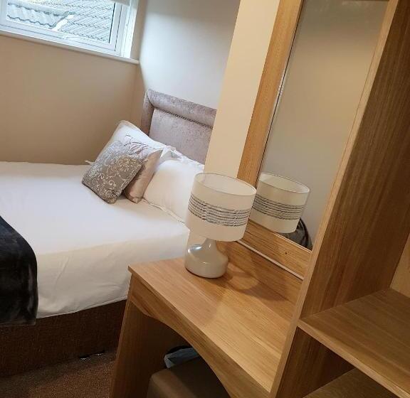 Апартаменты 2 Спальни, Belfast House