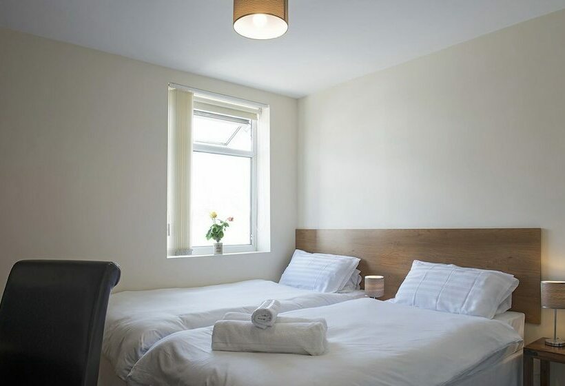 디럭스 룸, Cargo Cafe Apartments