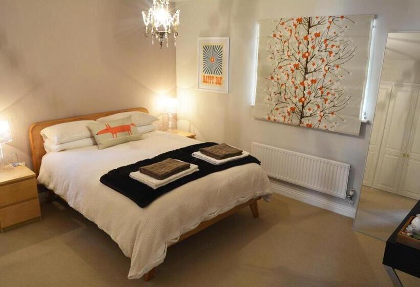 Номер Deluxe, Walton Crescent