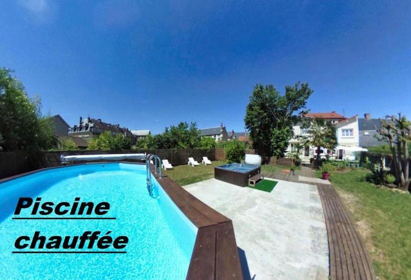 חדר סטנדרט נוף לגינה, Hôtel Le P'tit Monde