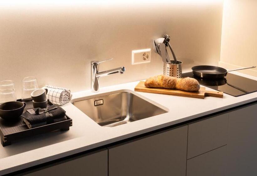 Студия Deluxe, Ariv Apartments Zug