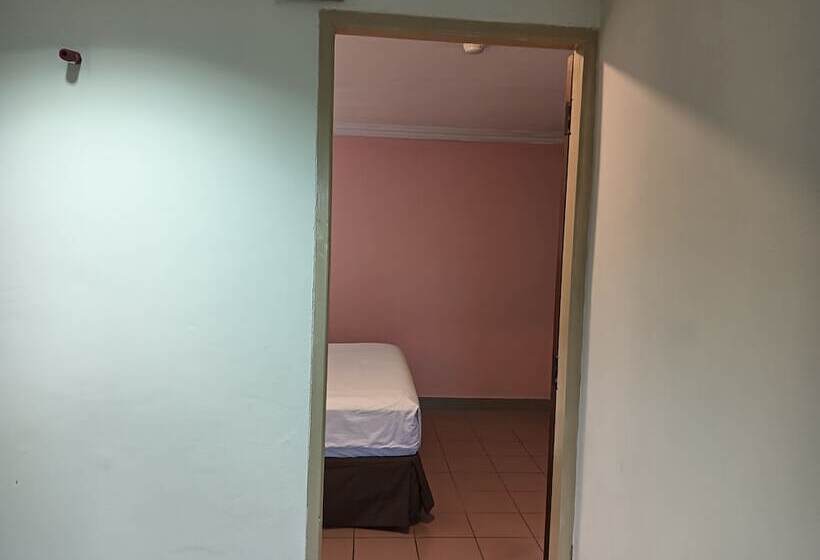 Family Suite, Oyo 90860 Wawasan Inn