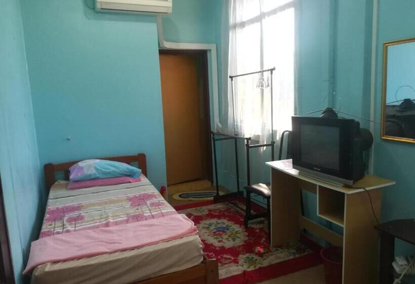 Номер Стандарт Трехместный, Ilhamvilla Guest House Binjai Kubang Kerian