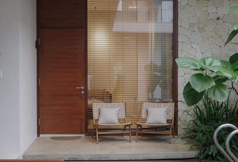 اتاق استاندارد, Nhãn Stay