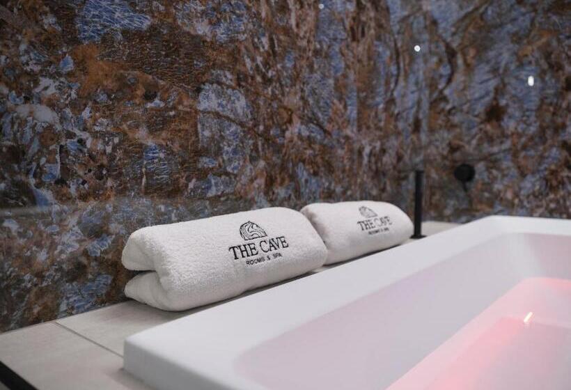 Люкс Повышенной Комфортности, The Cave Suites Spa