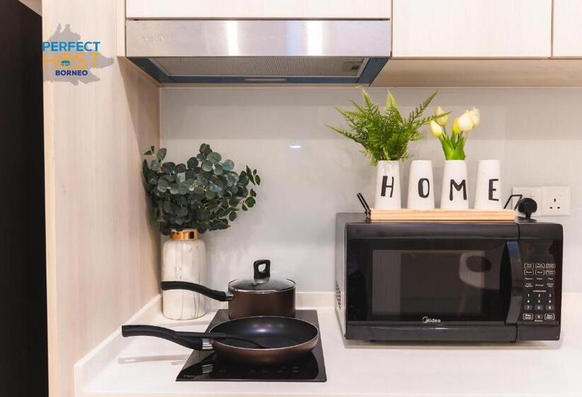 스탠다드 룸 바다 전망, The Shore Kk By Perfect Host Borneo