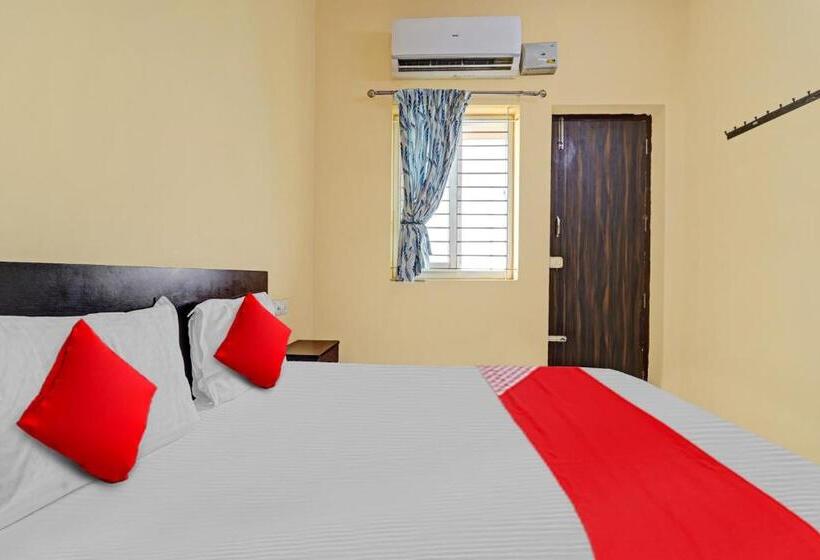 Трехместный Номер Классика, Oyo Flagship Hotel Aangal Residency