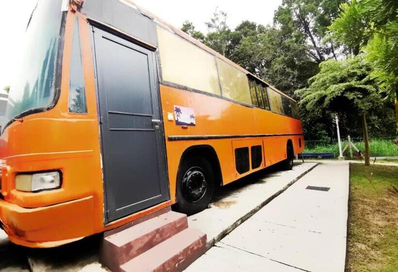 Четырехместный номер Премиум, Pangkor Bus Resort By Besla