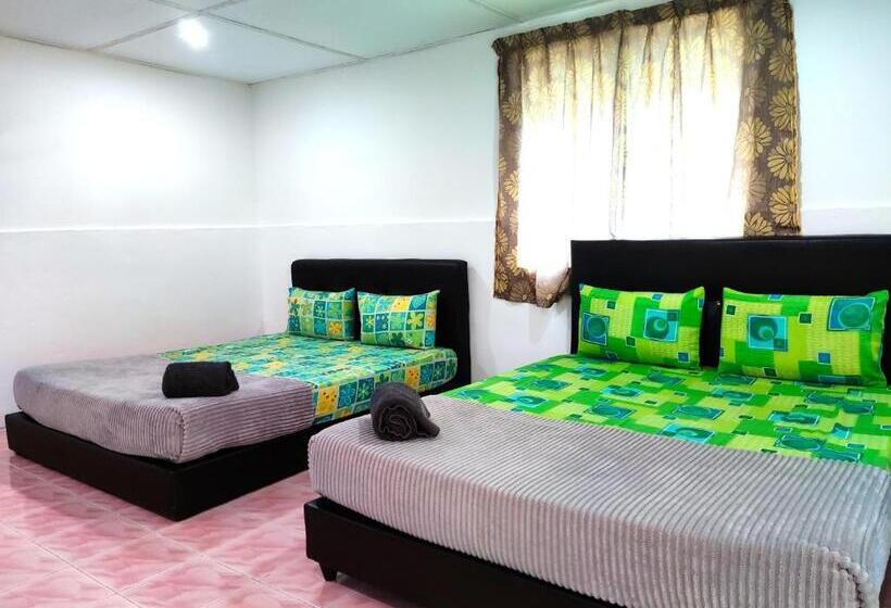 Семейный Номер, Lata Bayu Chalet   Waterfall & River With Kids Pool