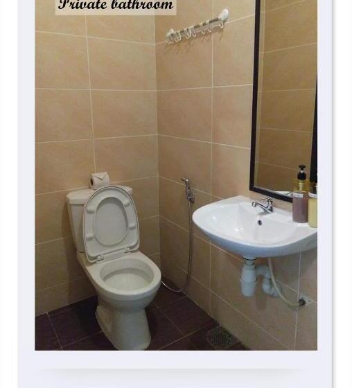 Трехместный Номер Стандарт с Балконом, Riverside Palm Inn Sg Lembing
