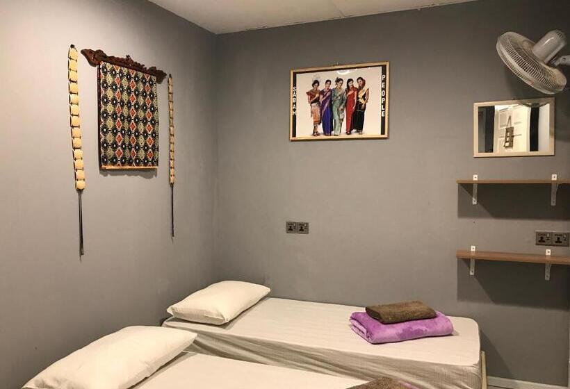 기본룸, Nusantara Mattwaddien Hostel