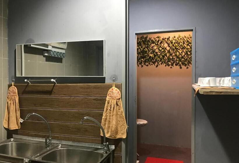 스탠다드 룸, Nusantara Mattwaddien Hostel