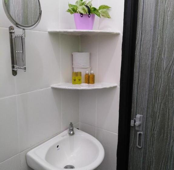 Семейный Номер, D  Surya Lavender Inn
