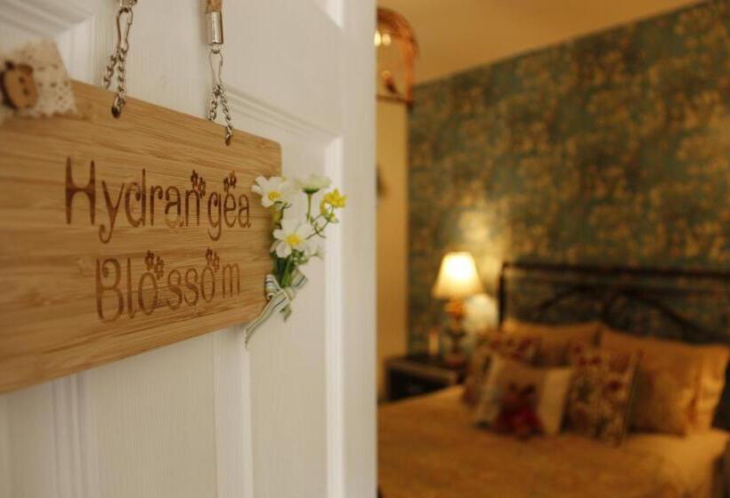 Люкс 2 Спальни, Lakeview Oasis Bed And Breakfast