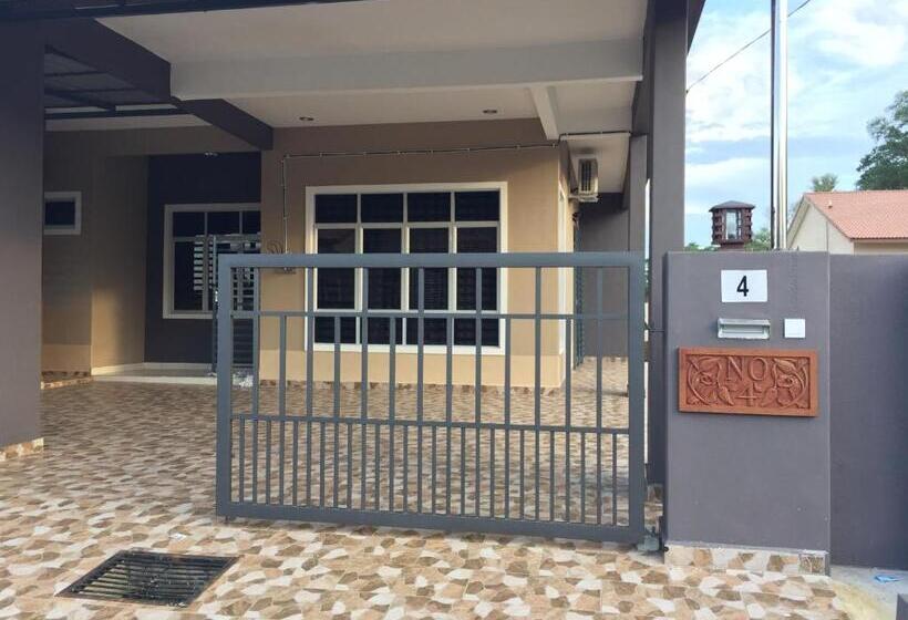کلبه ییلاقی, Ana Guest House Jalan Airport Kuantan