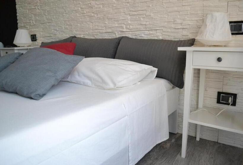 Номер Deluxe с Балконом, B&b O Casteddu