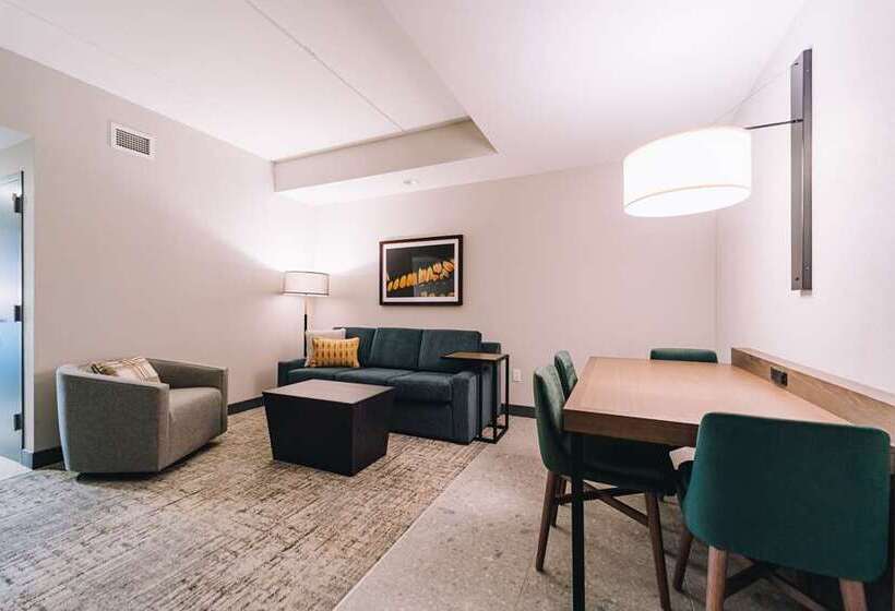 디럭스 스위트, Embassy Suites By Hilton Berkeley Heights