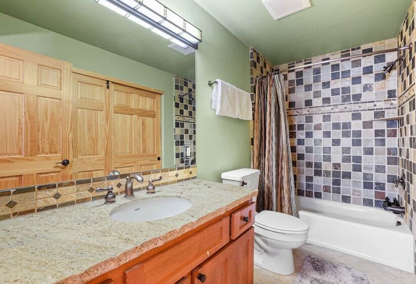 Апартаменты Deluxe 3 Спальни, Kirkwood Mountain Resort Properties